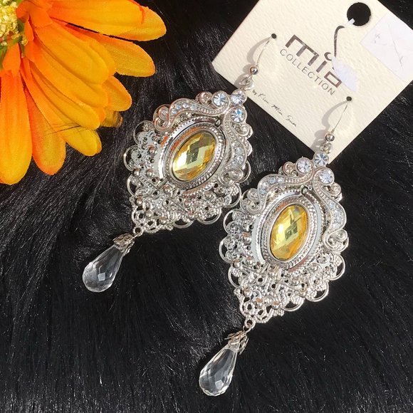 Boho Earrings Gypsy Crystal Sparkle Drop Dangles Silvertone Bohemian Dressy NWT - Picture 3 of 3